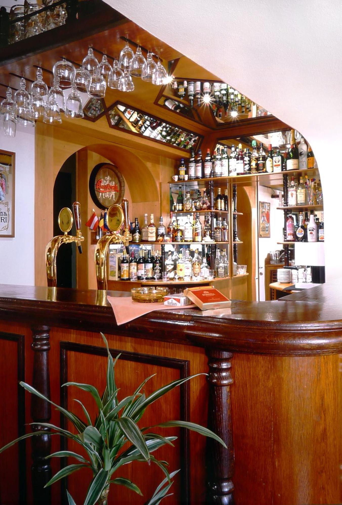 Hotel Lux Ceske Budejovice Exterior photo
